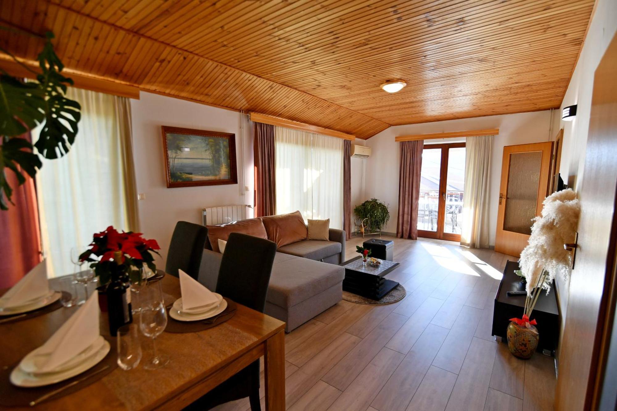 Apartments Perić Opatija Bagian luar foto