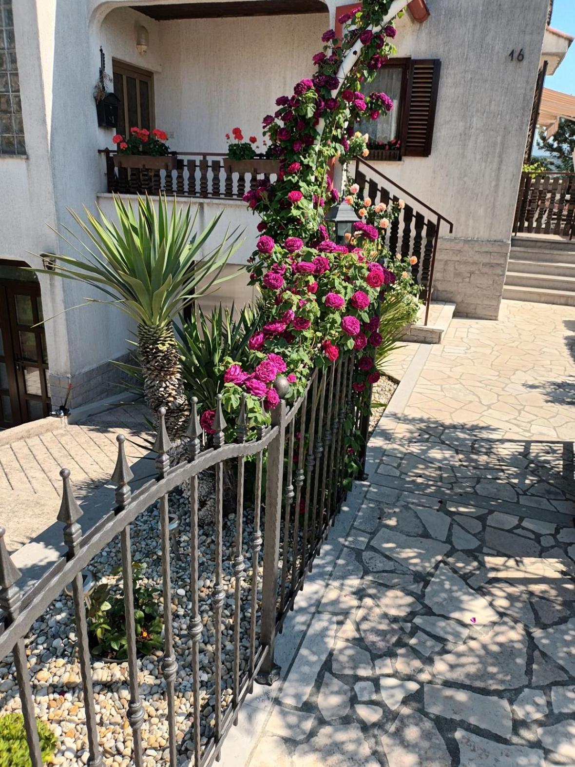 Apartments Perić Opatija Bagian luar foto