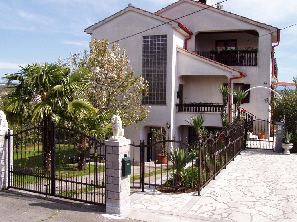 Apartments Perić Opatija Bagian luar foto