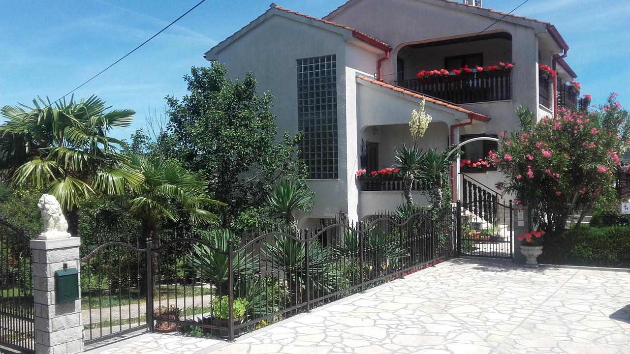 Apartments Perić Opatija Bagian luar foto